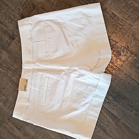 Express Editor Shorts - Picture 2 of 13